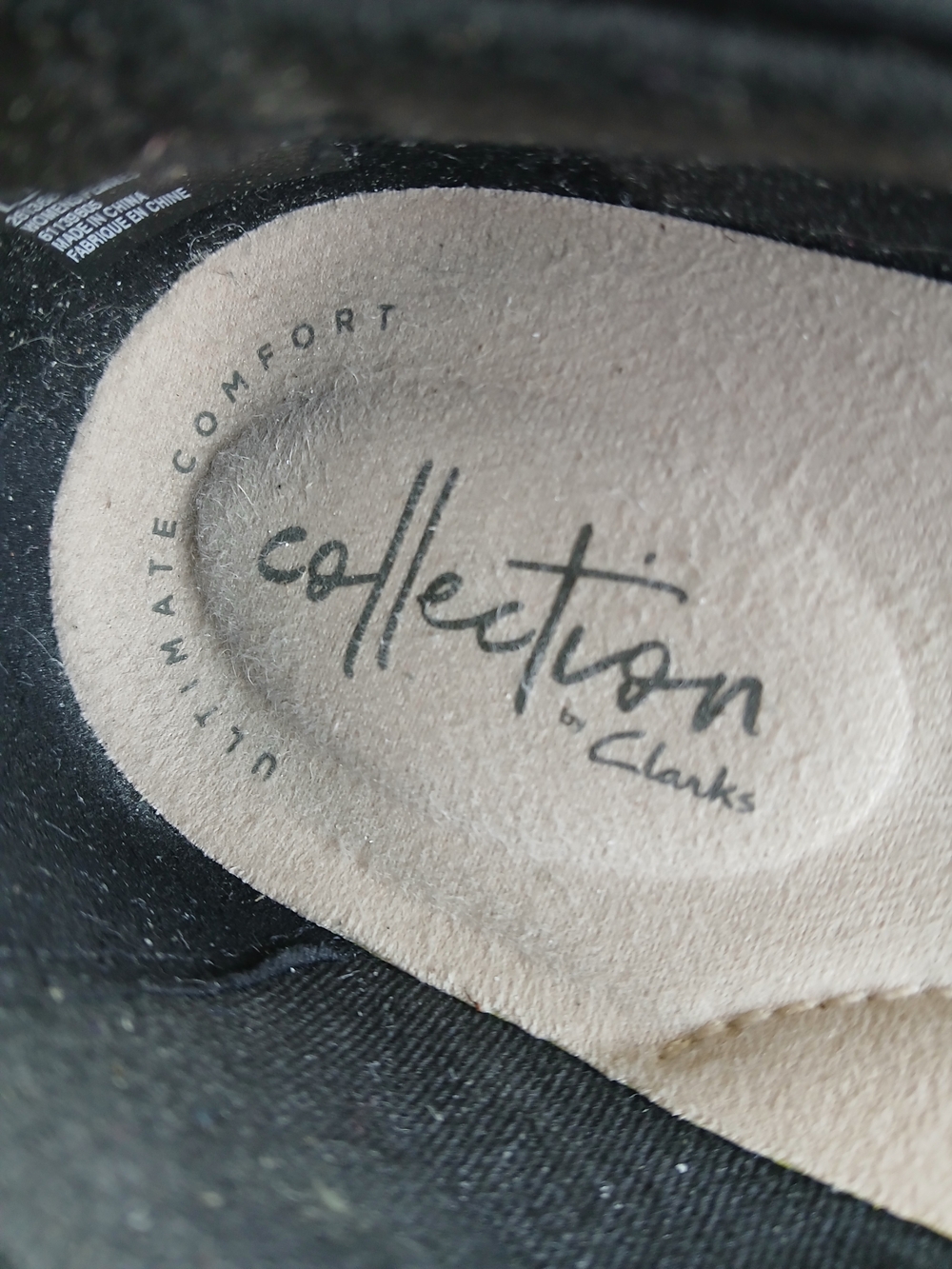 Clarks Black Women's Cap-Toe Ballet Flats with Patent Toe - Picture 3 of 7